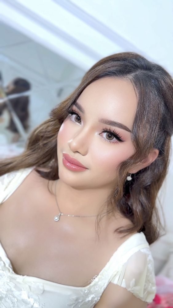 Makeup by Deandra Ceremony look