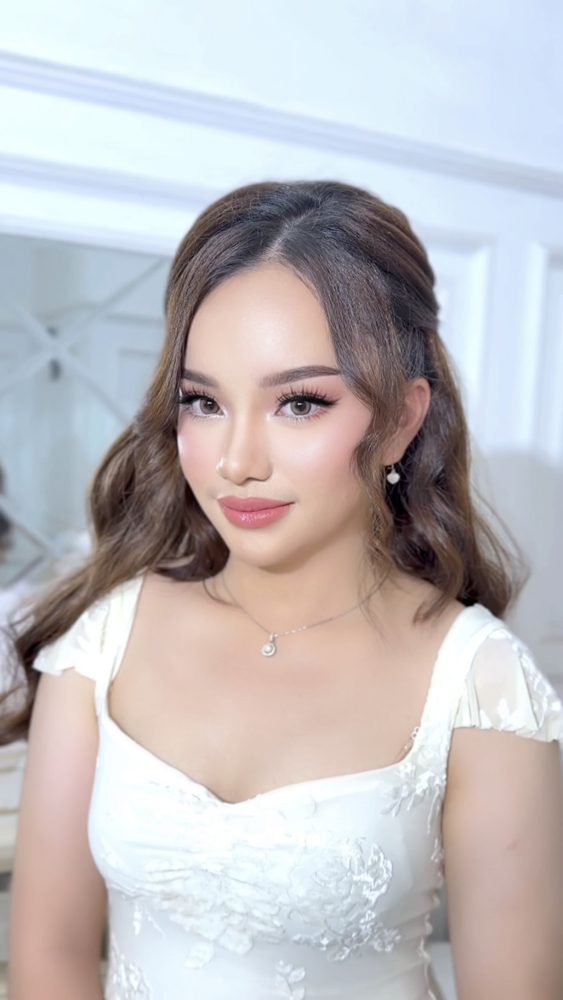 Makeup by Deandra Ceremony look